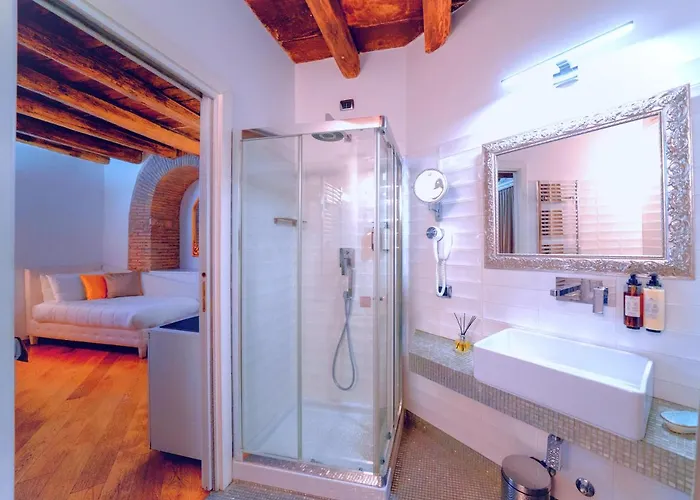Konukevi Maison Spagna 4*