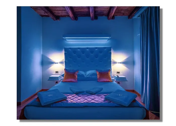 Maison Spagna Konukevi 4*